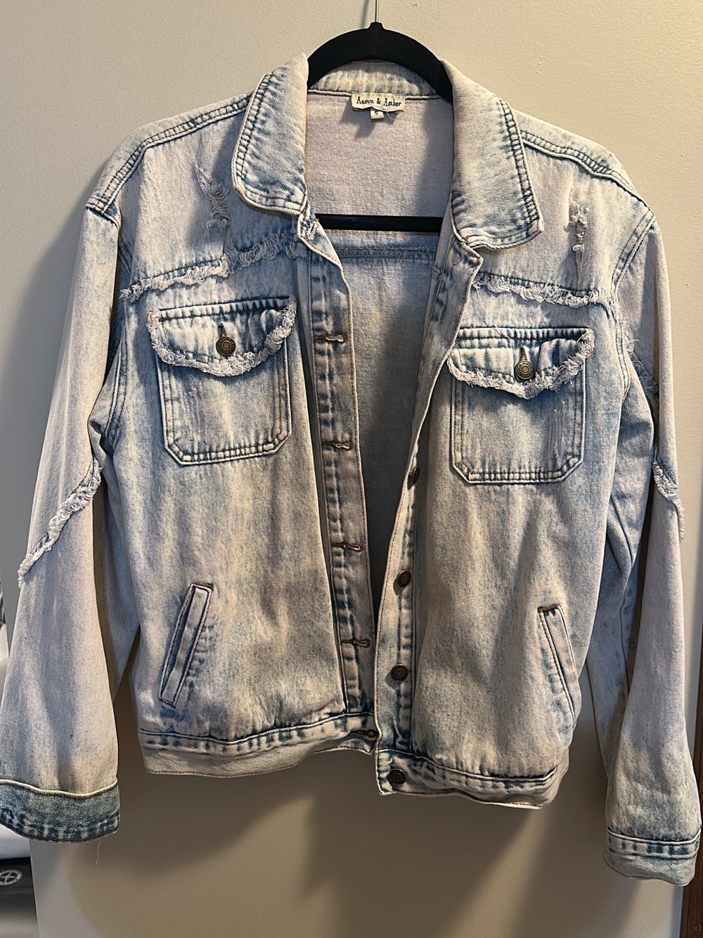 Light Wash Denim Jacket - Aspen & Archer